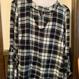 Blouse with green and black stripes